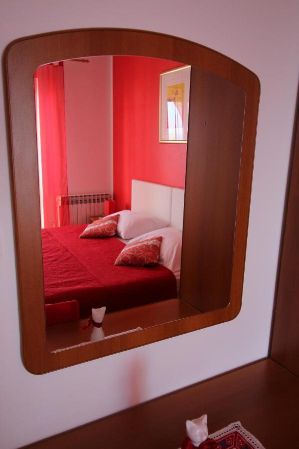 Apartment Marija Mlini Bagian luar foto